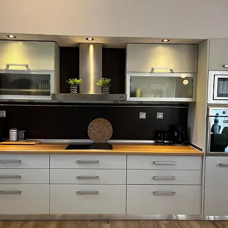 Jordan's Garden Maisonette * نيا موذانيا