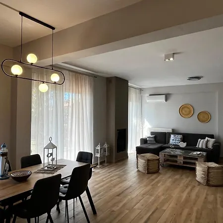 Jordan's Garden Maisonette