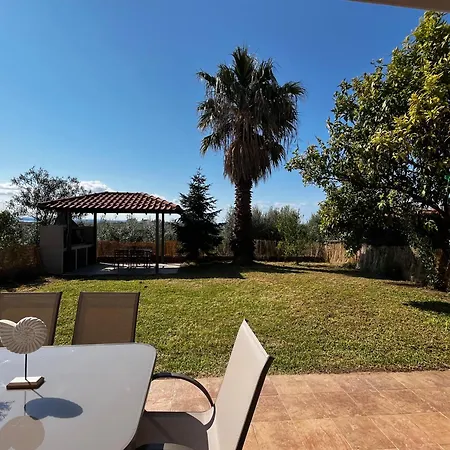 Jordan's Garden Maisonette * Nea Moudania